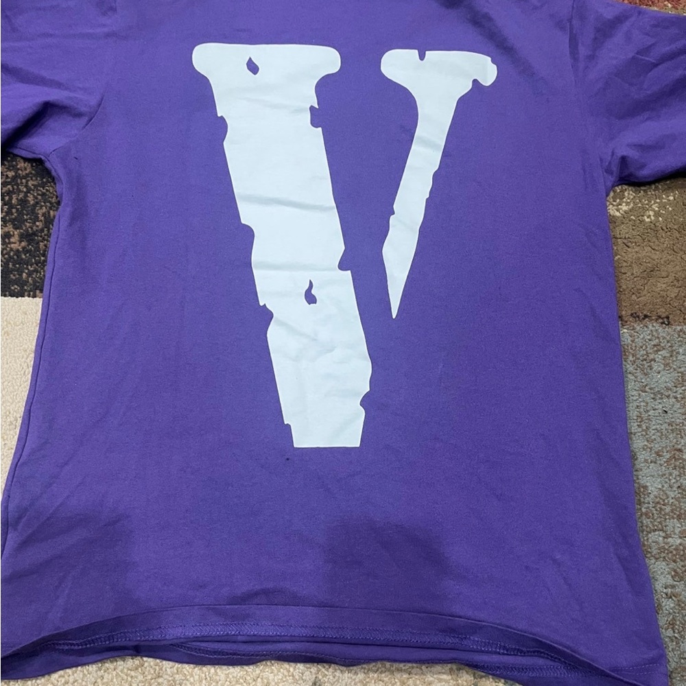 “Top” Vlone - Picture 3 of 3